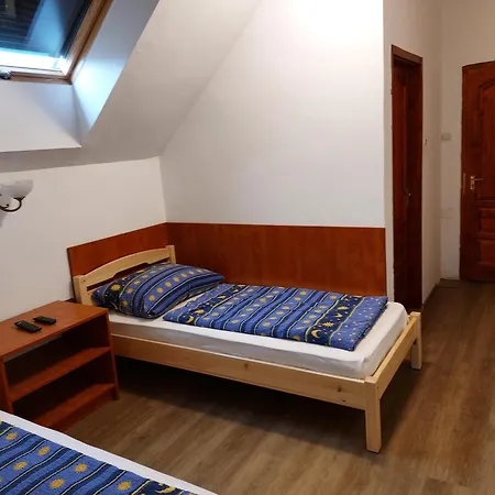 Hanol Apartmanhaz アパート