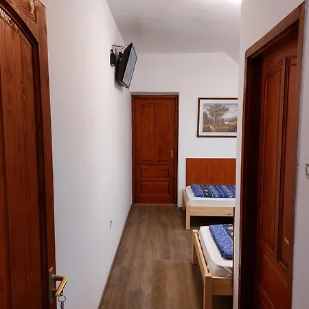 Hanol Apartmanhaz バラトンレッレ