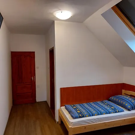 Hanol Apartmanhaz アパート