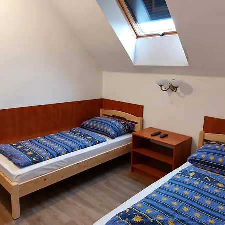 Hanol Apartmanhaz アパート *