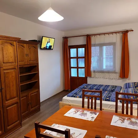 Апартаменты Hanol Apartmanhaz *