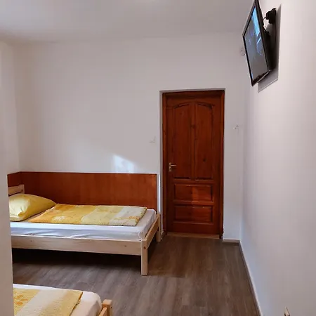 Hanol Apartmanhaz アパート