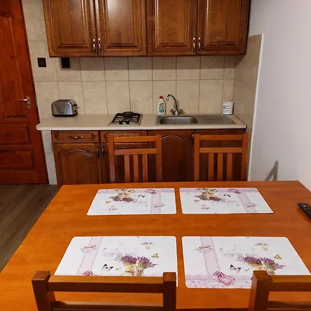 Hanol Apartmanhaz バラトンレッレ