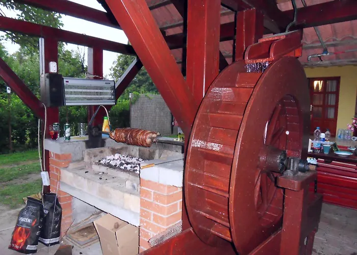 Hanol Apartmanhaz בלטונללה