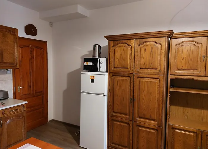 Hanol Apartmanhaz דירה בלטונללה