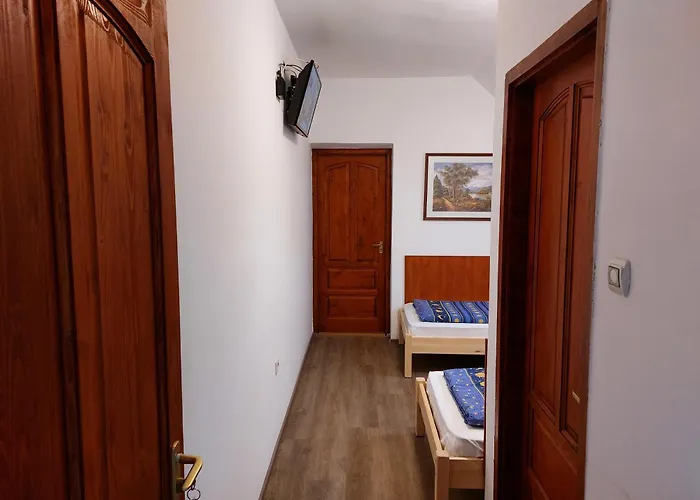 Hanol Apartmanhaz בלטונללה