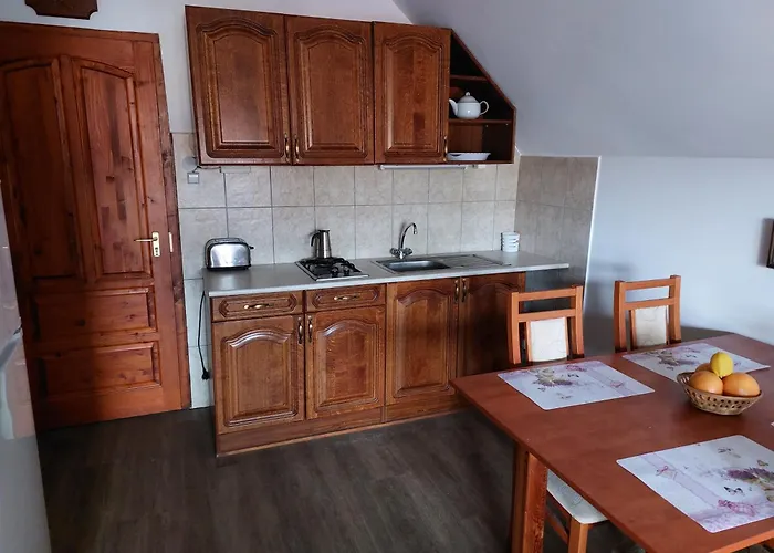 Hanol Apartmanhaz * בלטונללה