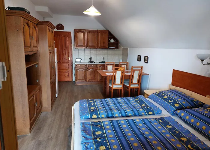 Hanol Apartmanhaz דירה בלטונללה