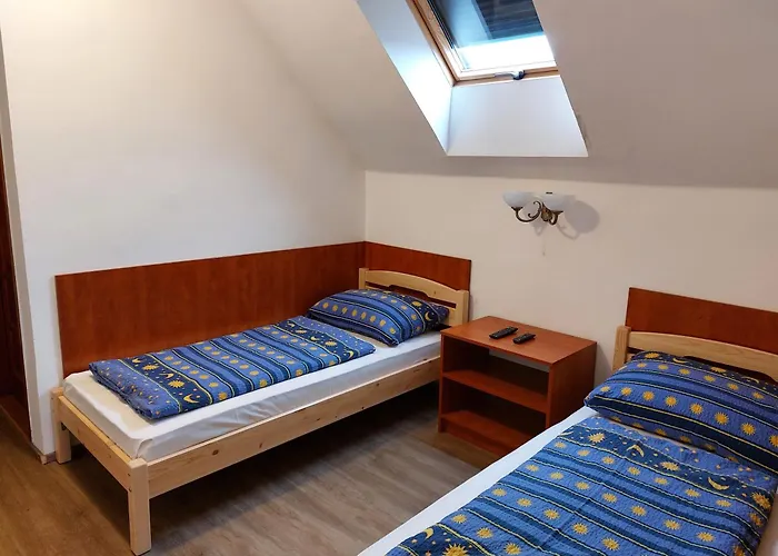 Hanol Apartmanhaz דירה *