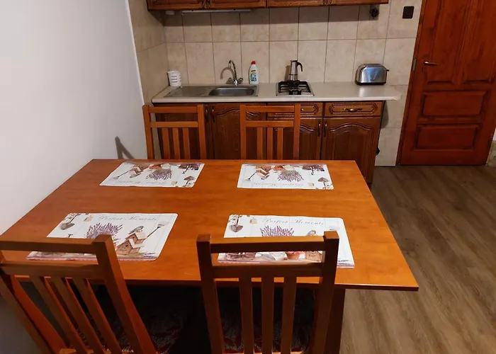 Hanol Apartmanhaz בלטונללה