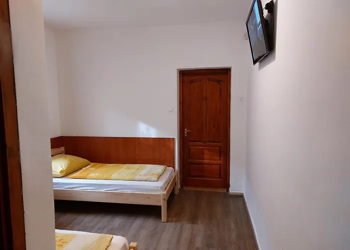 Hanol Apartmanhaz דירה